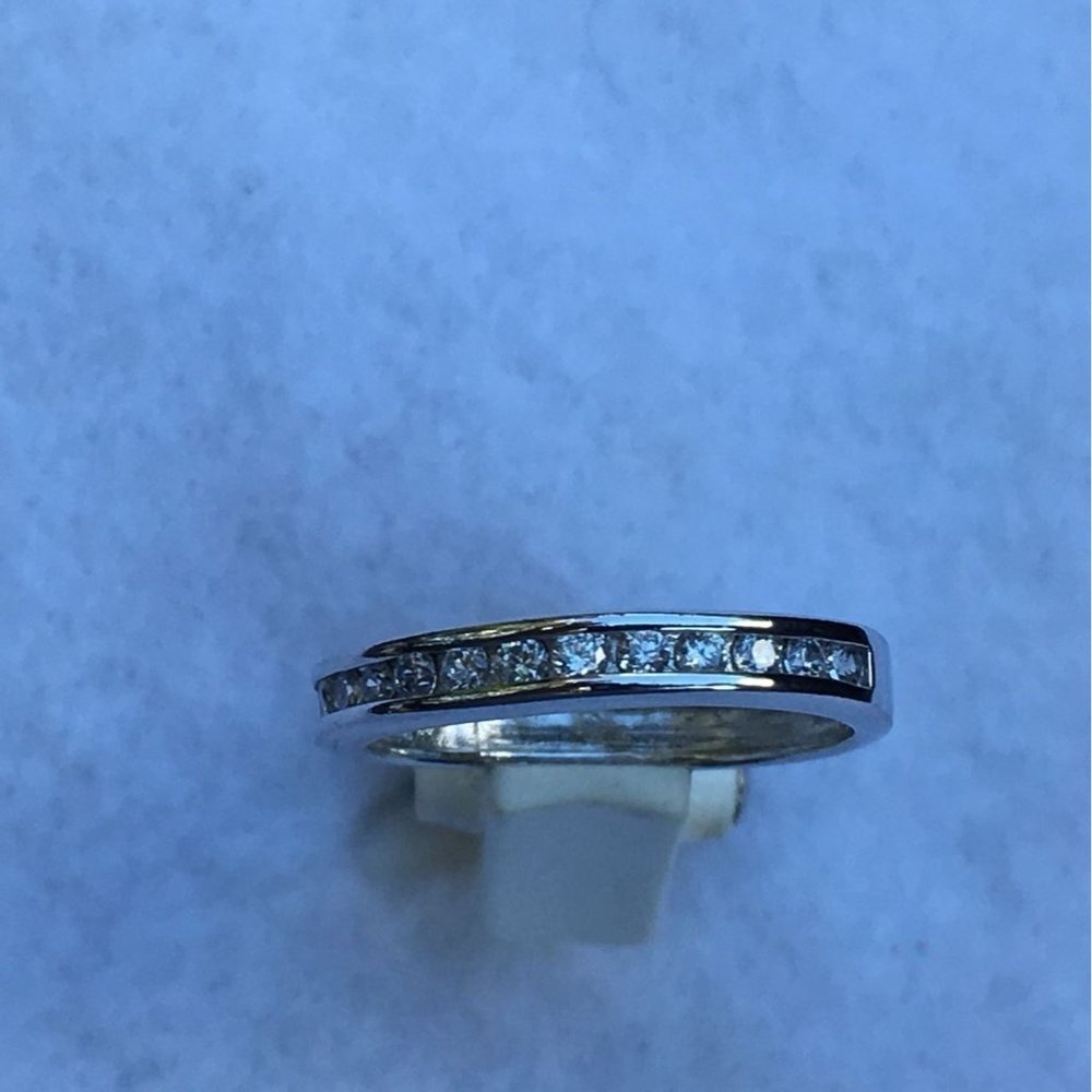 Sterling Silver Ring With Row of Cubic Zirconia Accents, Size 9 1/4 - Picture 3 of 9